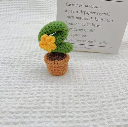 Handmade Mini Potted Sunflower & Tulip Crochet Flowers – Desk and Car Decor, Office Ornament, Christmas Gift, Birthday Present