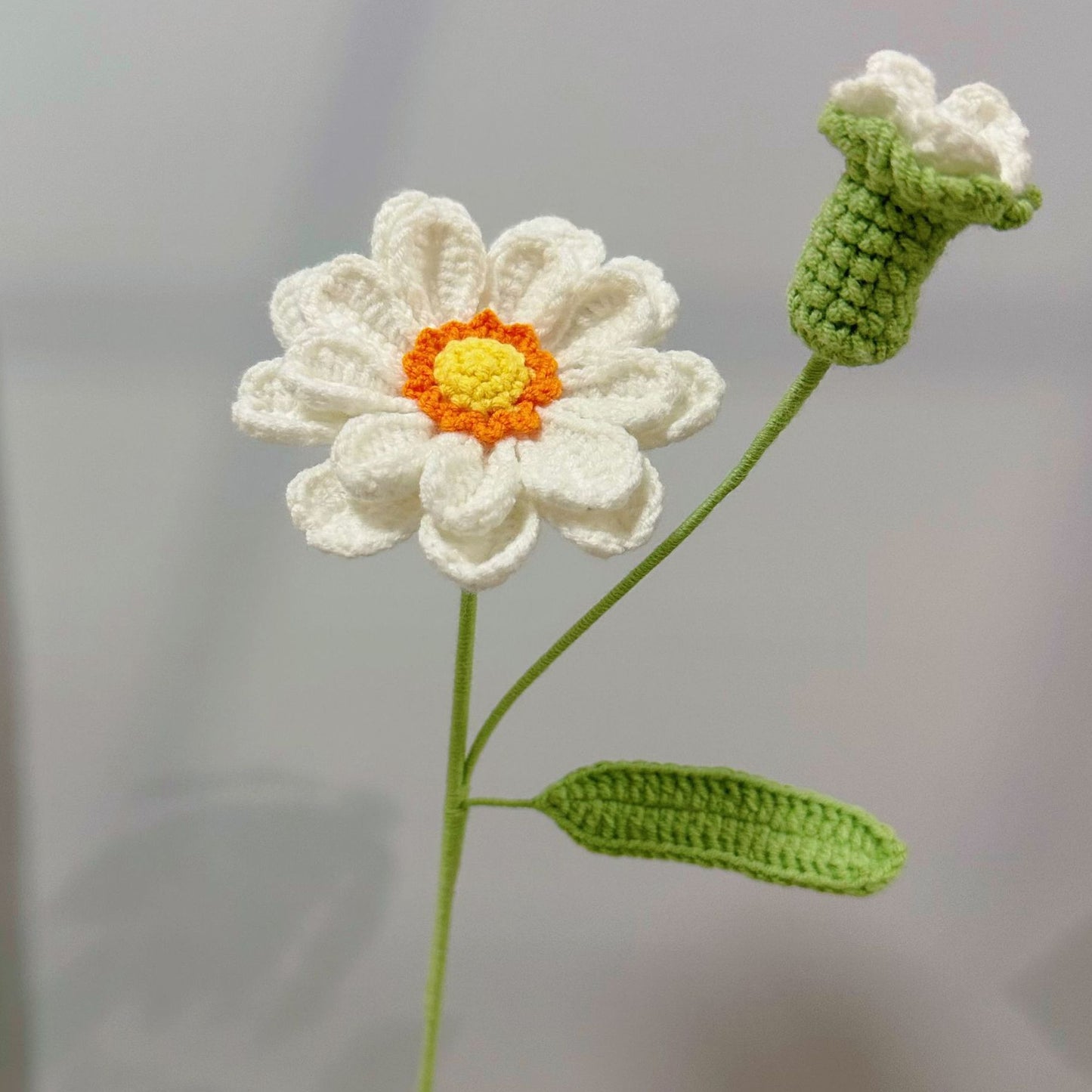 Handmade Crochet Zinnia Flower Bouquet – Knitted Yarn Blooms for Gifts & Home Decor