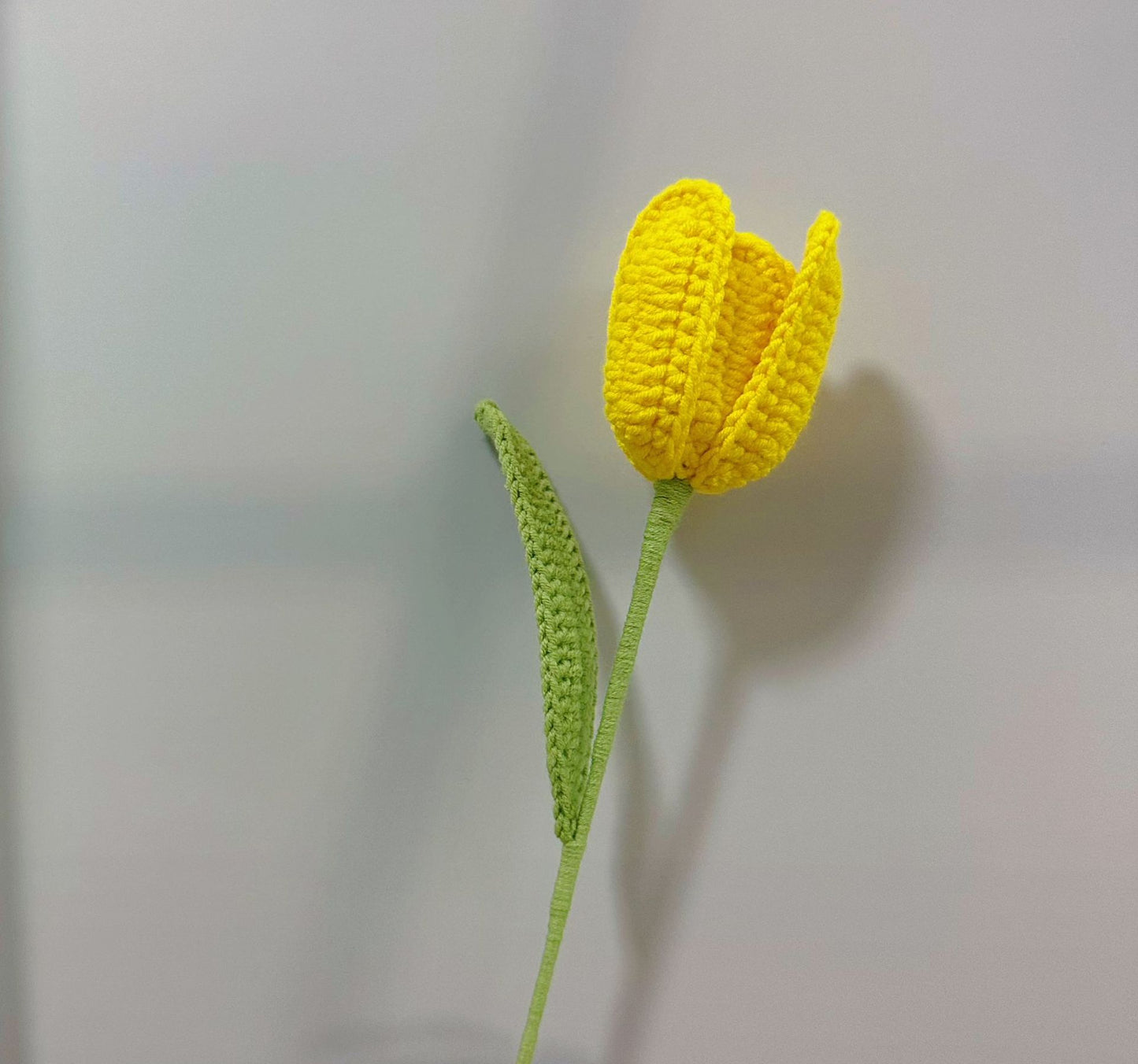 Handmade Crochet Petal Tulip Bouquet – Knitted Yarn Potted Flowers for Home Decor & Gifts
