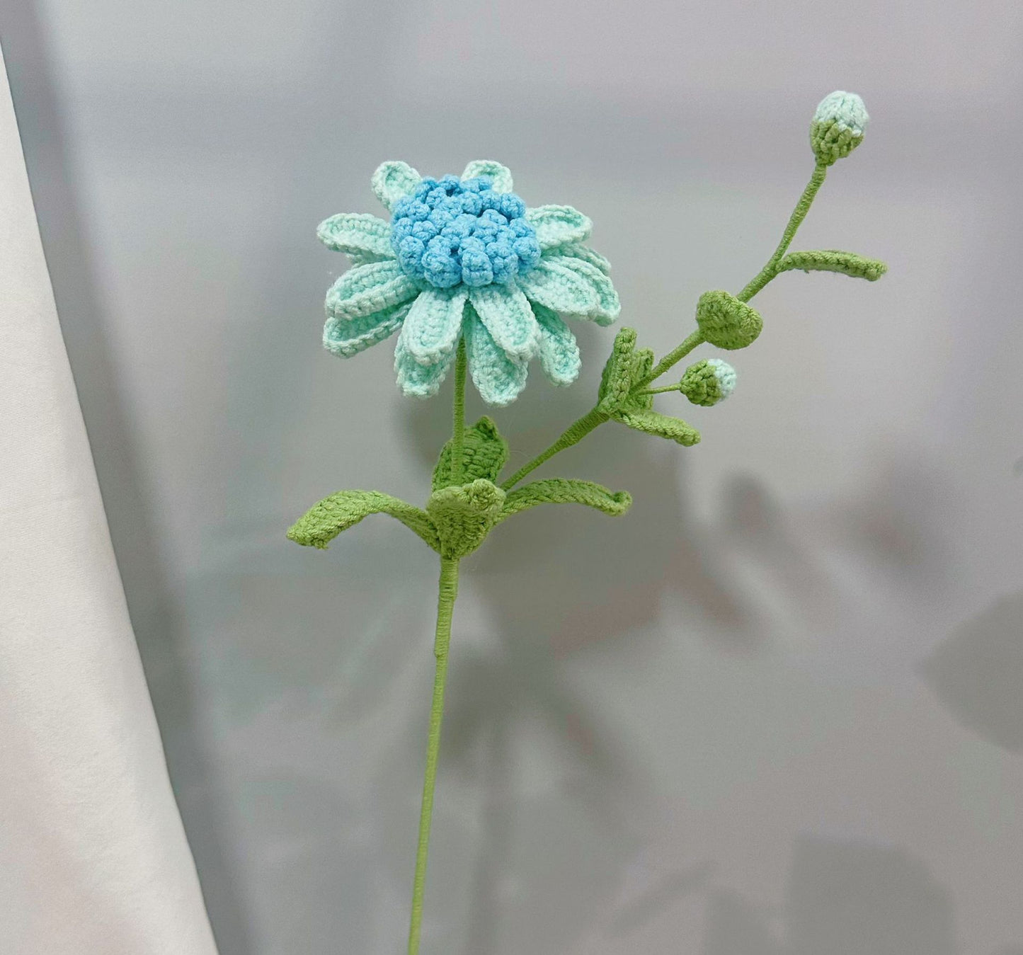 Handmade Crochet Blue Daisy Bouquet – Knitted Yarn Flowers for Home Decor & Gifts