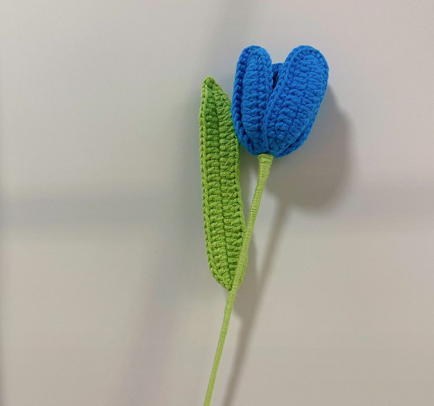 Handmade Crochet Petal Tulip Bouquet – Knitted Yarn Potted Flowers for Home Decor & Gifts