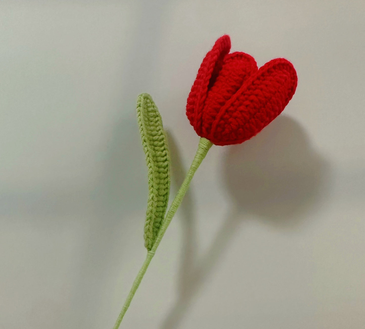 Handmade Crochet Petal Tulip Bouquet – Knitted Yarn Potted Flowers for Home Decor & Gifts