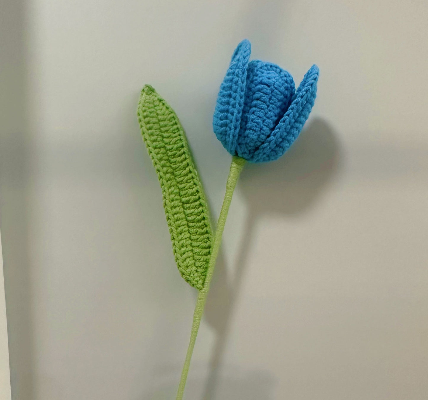 Handmade Crochet Petal Tulip Bouquet – Knitted Yarn Potted Flowers for Home Decor & Gifts